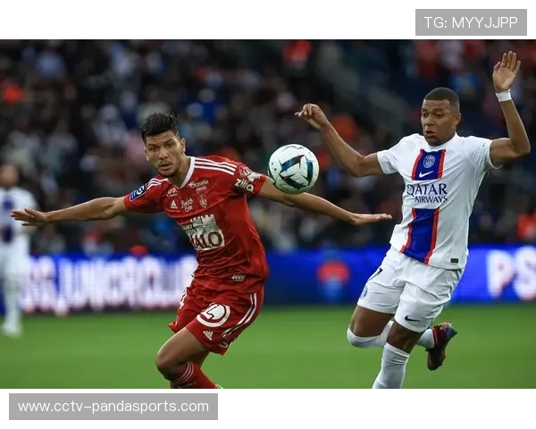 足球与社区融合：法甲俱乐部如何通过基层项目提升社会影响力与球迷忠诚度